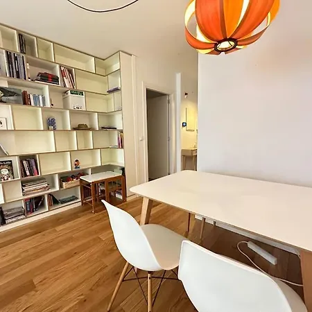 Διαμέρισμα Downtown Luxury Ybh21